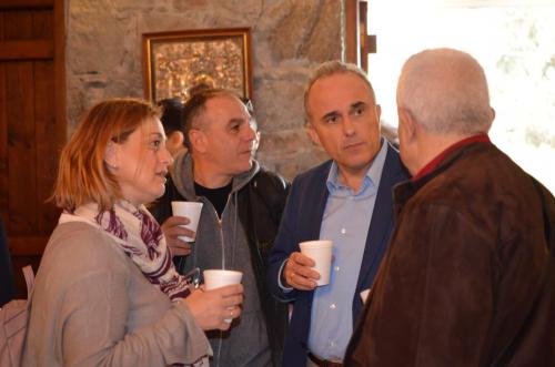 ΜΟΝΗ ΜΑΧΑΙΡΑ